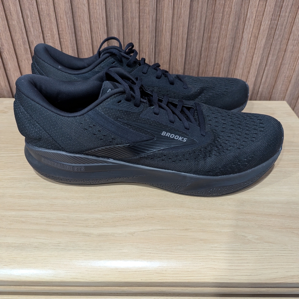 Brooks Black Running Shoes